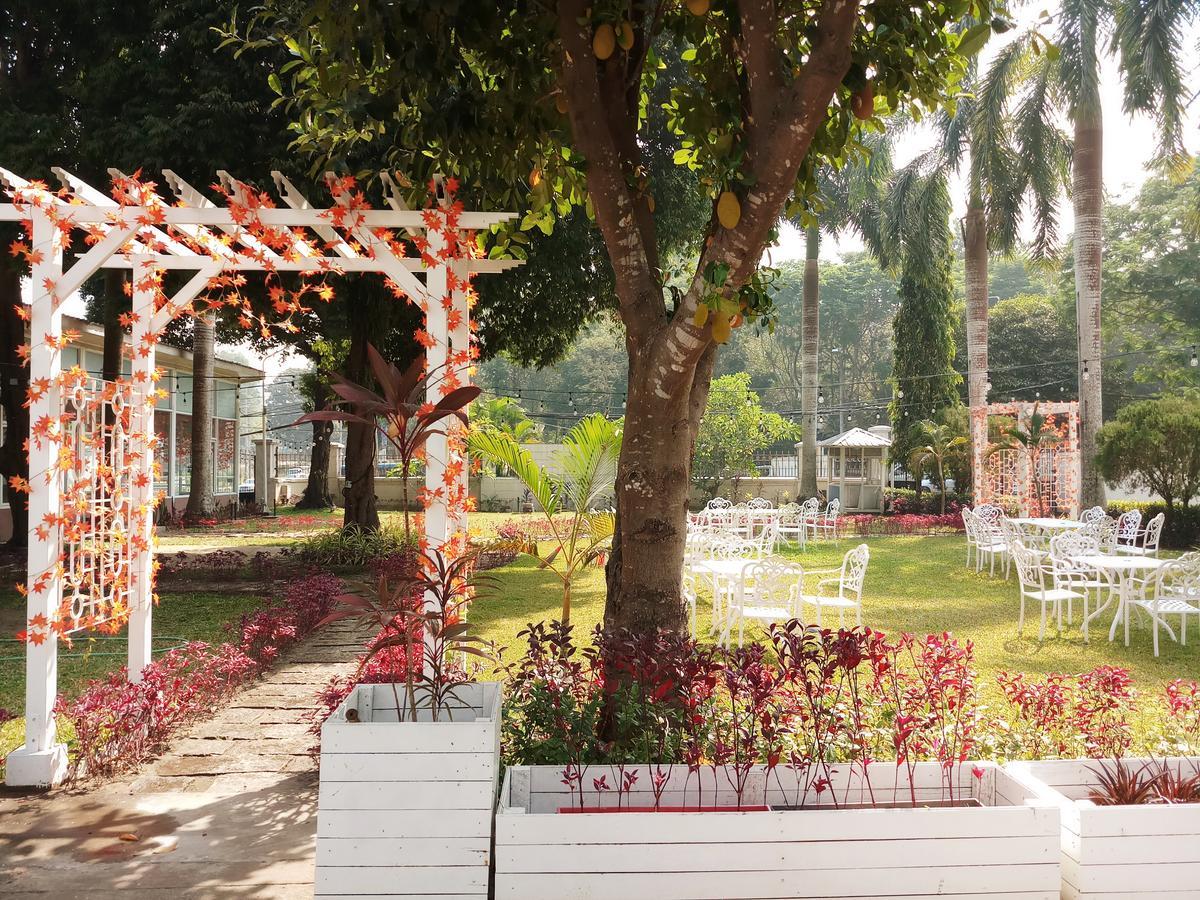 Ruby Garden Hotel Yangon Eksteriør bilde