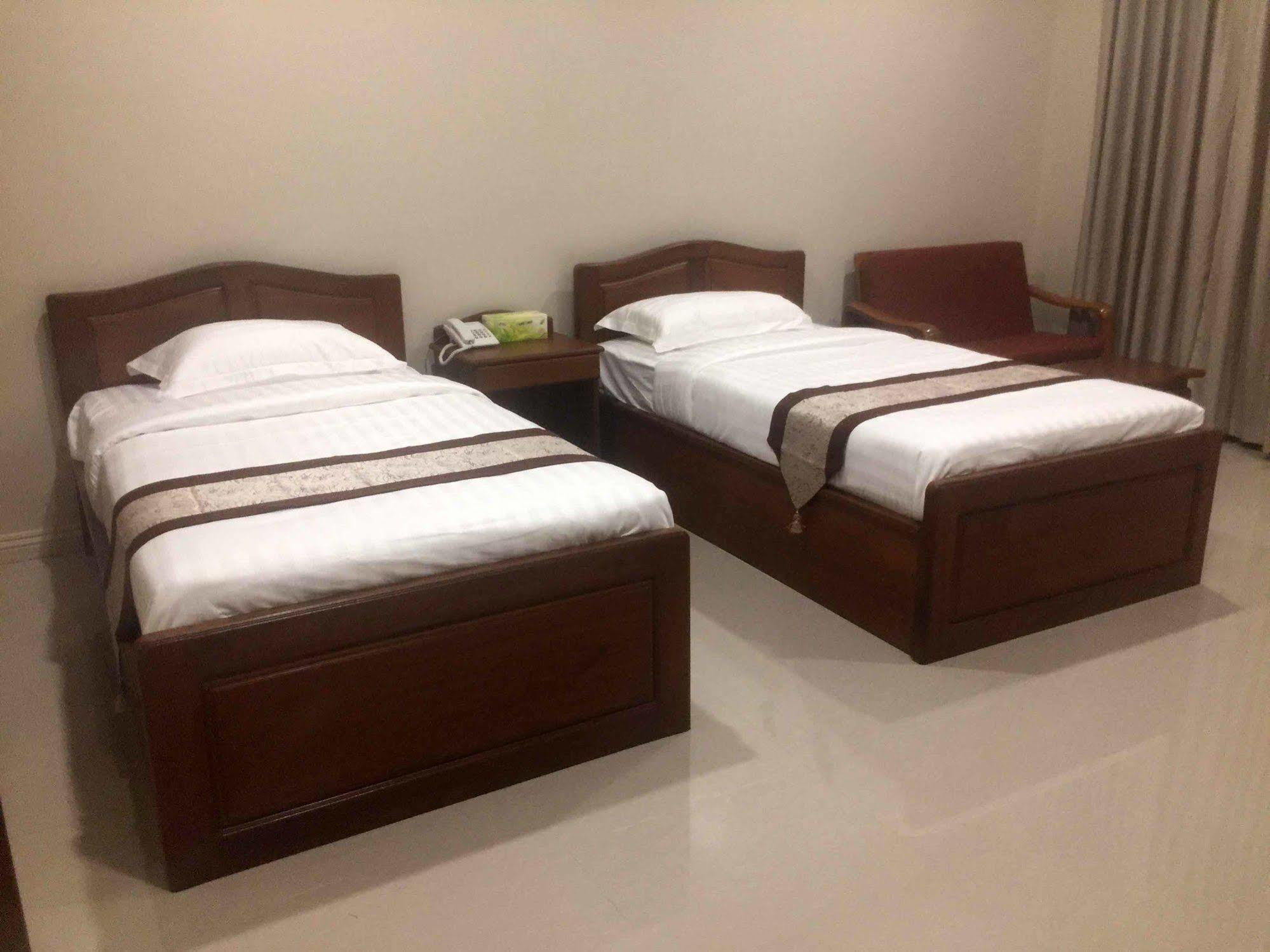 Ruby Garden Hotel Yangon Eksteriør bilde